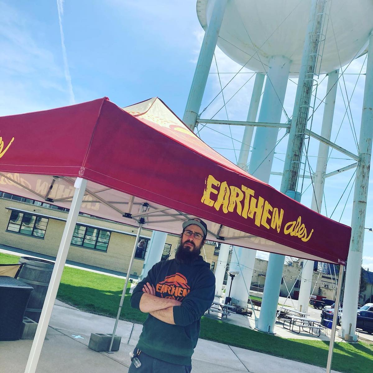 Earthen Ales uses its heavy-duty MONARCHTENT on its outdoor patio.